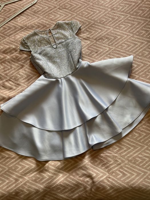 Продам платье размер xs