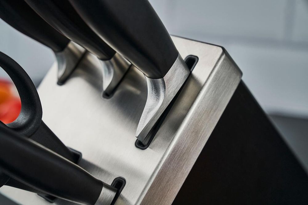 Zwilling комплект ножове със самозаточващ блок  Gourmet  7 части