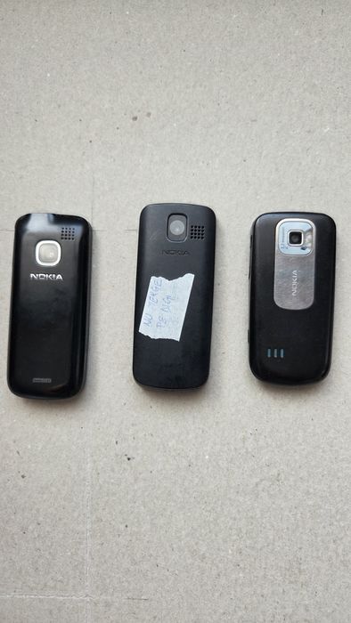 Telefon cu butoane Nokia (citiți descrierea)