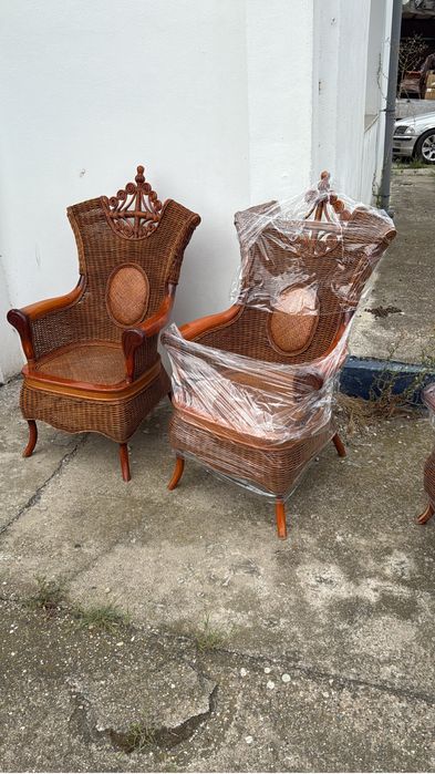 Set Mobilier Bamnbus cu lemn de cires