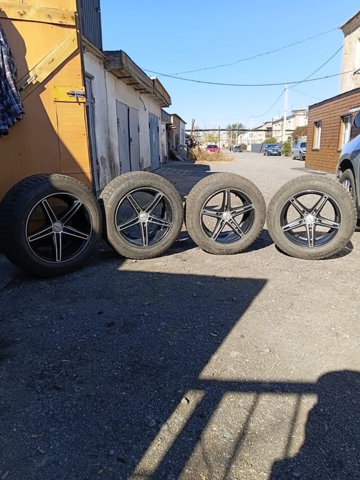 Продам шины в комплекте с дисками 225/60/17r, (Triangle).