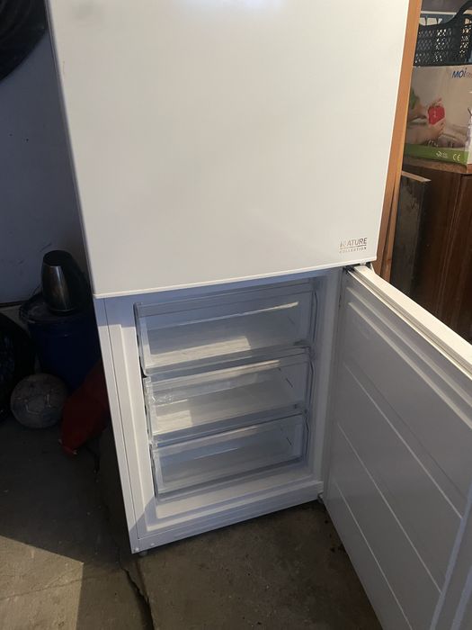 Продам два холодильника
