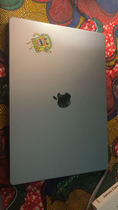 macbook pro m1 16 inch 2021 *defect*