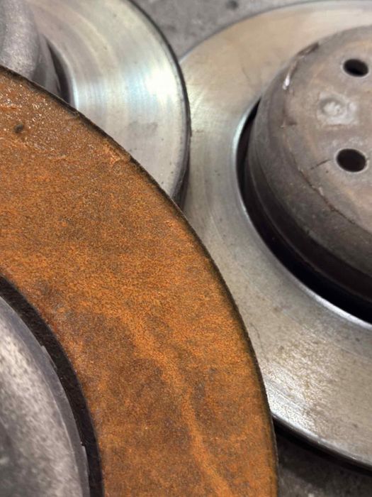 Спирачни апарати и Дискове BMW E60 545i