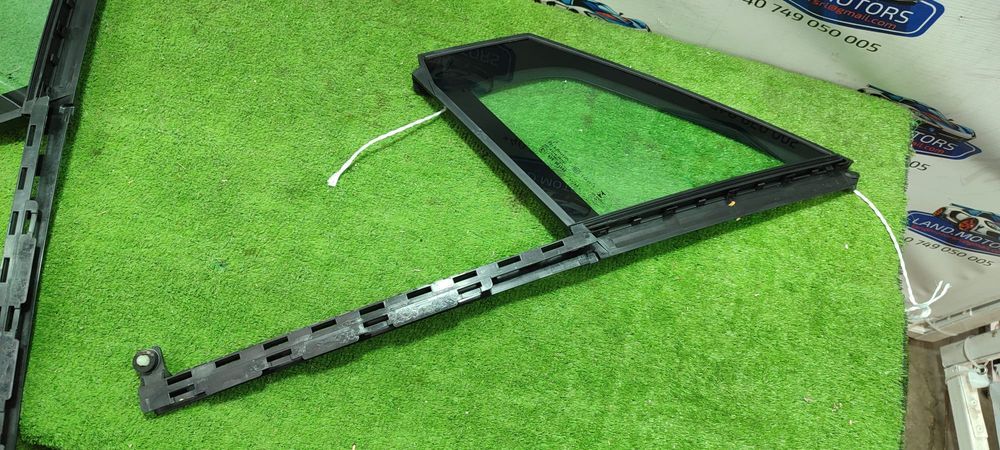 GEAM FIX PORTIERA FATA STANGA (2 BUC.) CITROEN C4 II (B7) 2010-2018 / COD OEM 43R-001582 / 9687379380 / 9202-Q5 / A20E1610326401 (4C2)