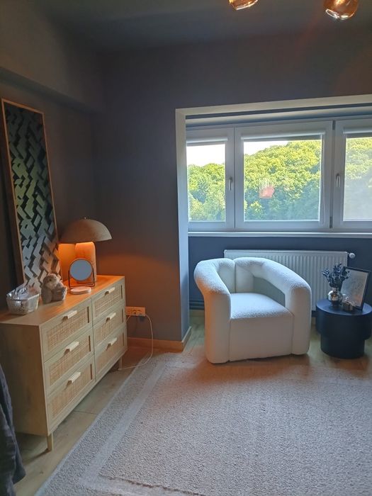 Apartament cu 4 camere în Răcădău