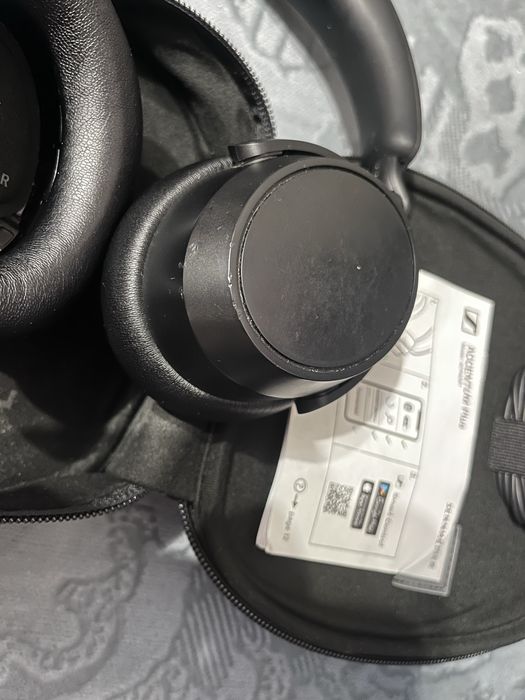 Слушалки Sennheiser ACCENTUM Plus