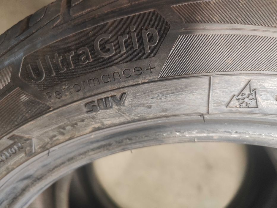 2бр.зимни гуми 225/55/18 Goodyear