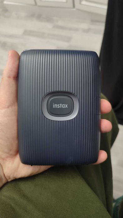 Продам принтер Instax