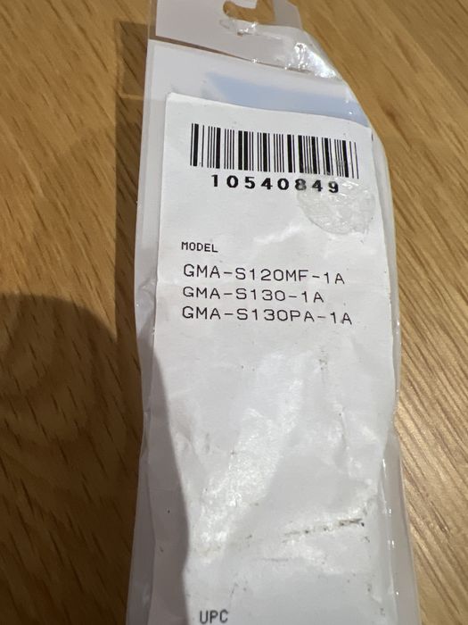 Продавам оригинален комплект кайшка и базел за Casio G Shock