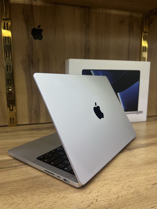 MacBook M2 Pro 16/512 89%  full box