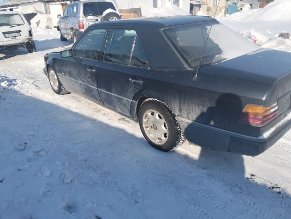 Мерседес бенс Е 300