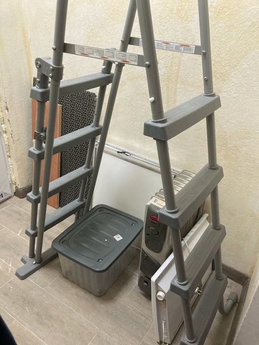 Продам лестницу от каркасного бассейна