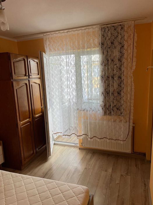 Apartament cu 2 camere recent renovat de inchiriat