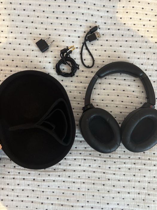 Casti over the ears Sony WH-1000XM3