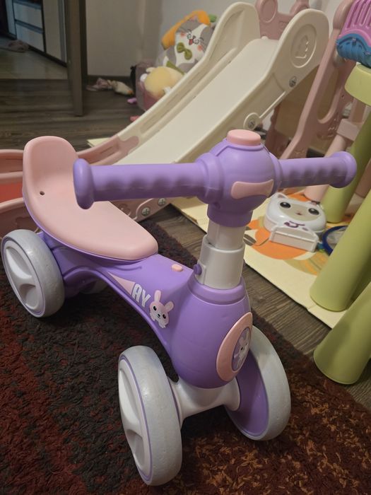 Bicicleta fara pedale 1-3 ani , sunete si lumini