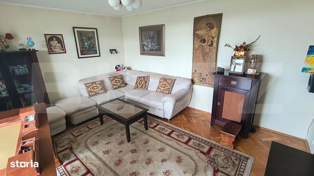 Apartament 3 camere, Decomandat, zona Circumvalatiunii