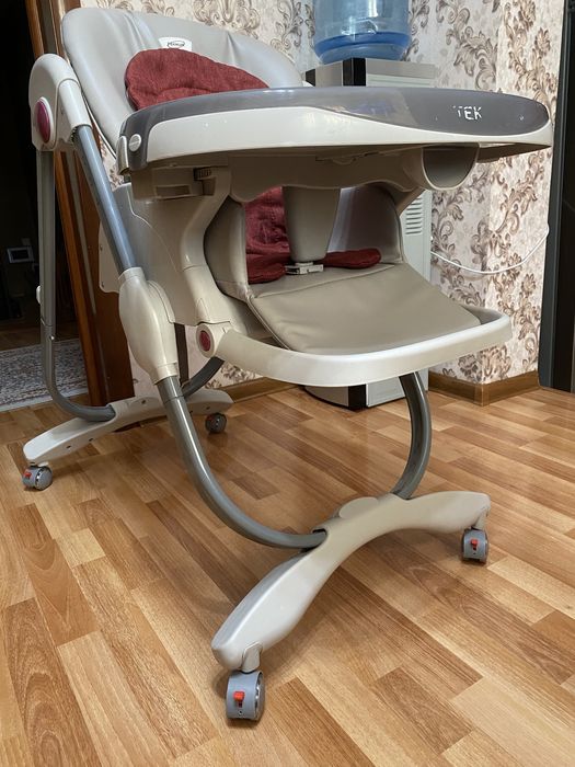 Детский стул для кормления