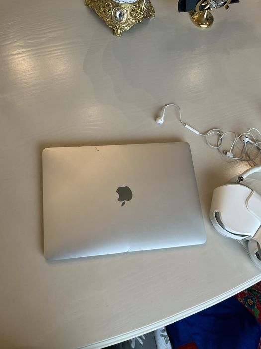 Macbook air 2019