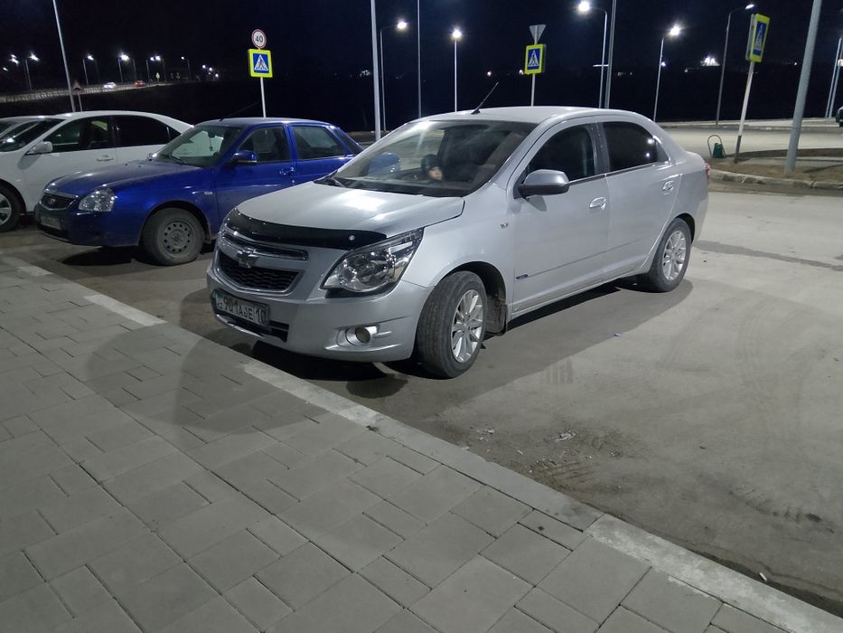 Продам шевроле кобальт