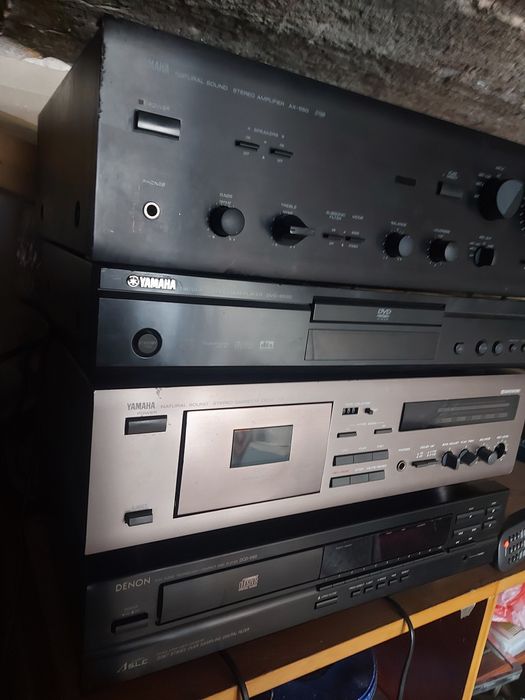 Ямаха АХ 550 усилвател