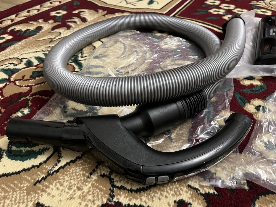 Продам новый пылесос