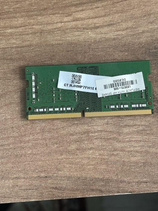 продам ddr4 4gb 3200MHz