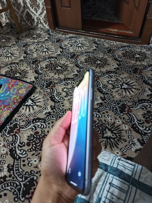 Iphone 11 sotuvda
