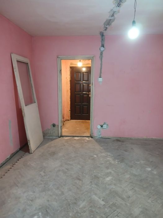 Garsonieră de vânzare – 28 mp – zona 8 Martie