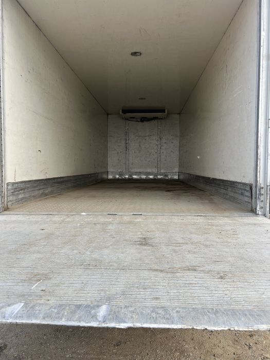 Vand iveco eurocargo 18 to frigorific cu lift