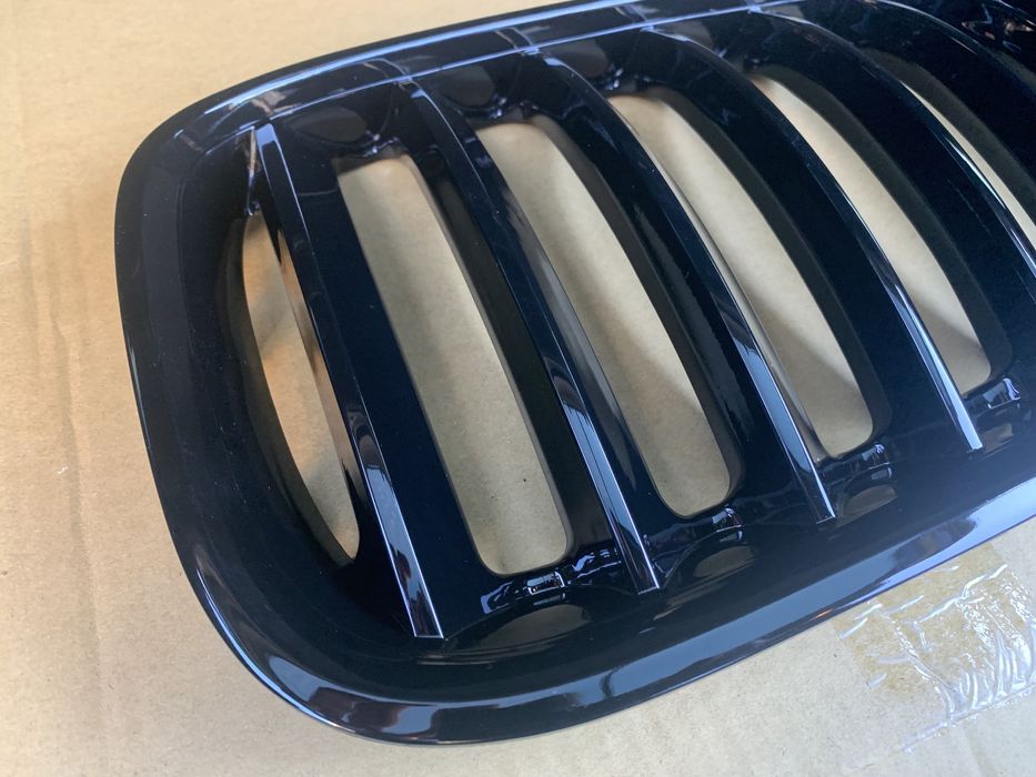 Черни бъбреци за БМВ Х5 Е53 фейс 4.8 оптик BMW sport решетки фейс face