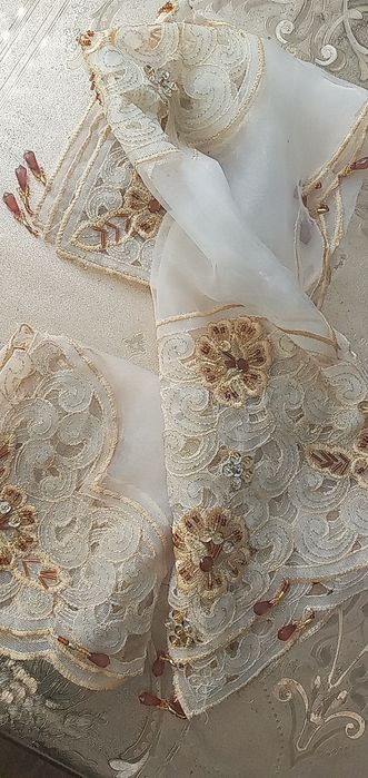 Chiroyli stenkaga yasatib qoyish uchun bezaklar