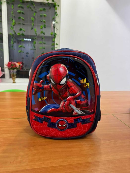 Рюкзаки для девочек и мальчиков