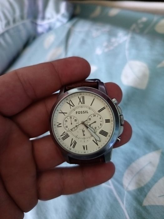 Fossil soat holati yahshi