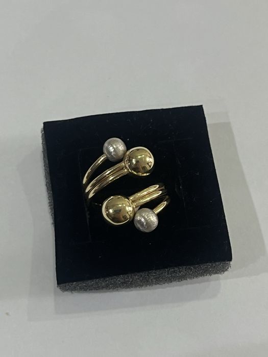 Золотые серьги и кольцо