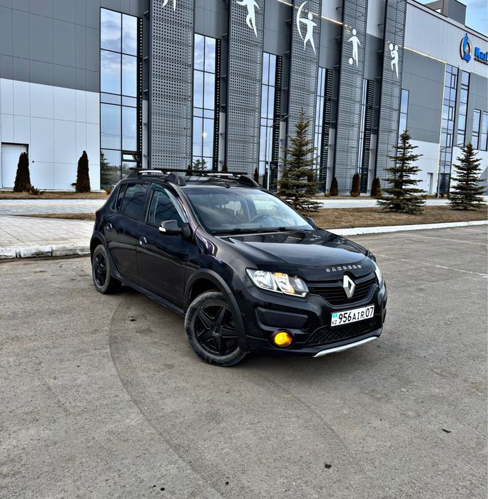 Renault-Sandero/Stepway,АВТОМАТ,2015г