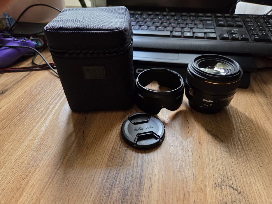 Обьектив Sigma 30mm f1.4