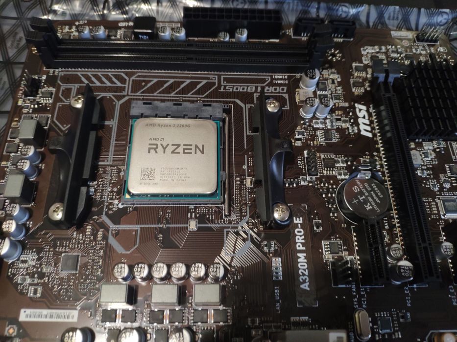 Ryzen 5 3200  процессор