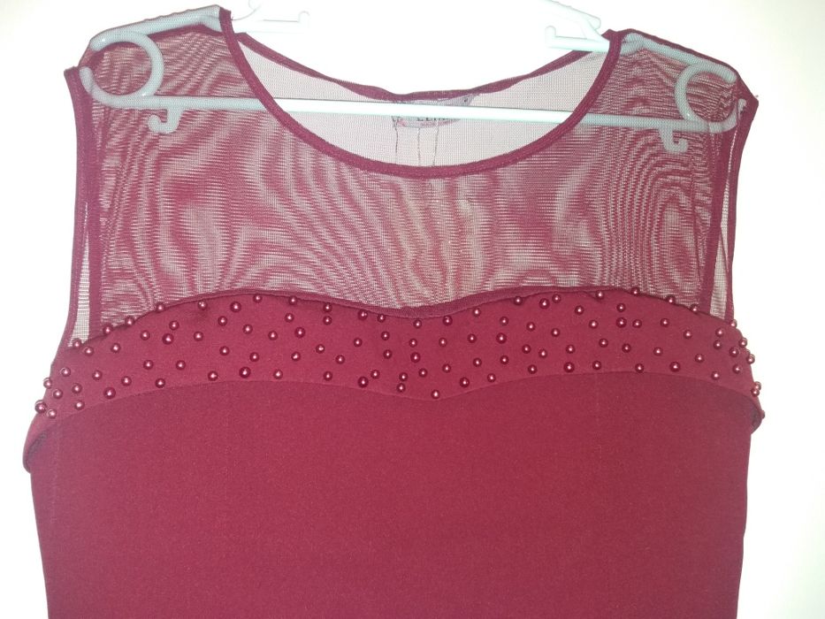 Продам платья новые коктельные