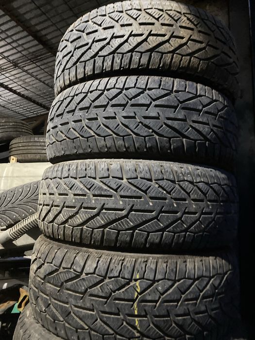 Шина бу зимние 4 шт