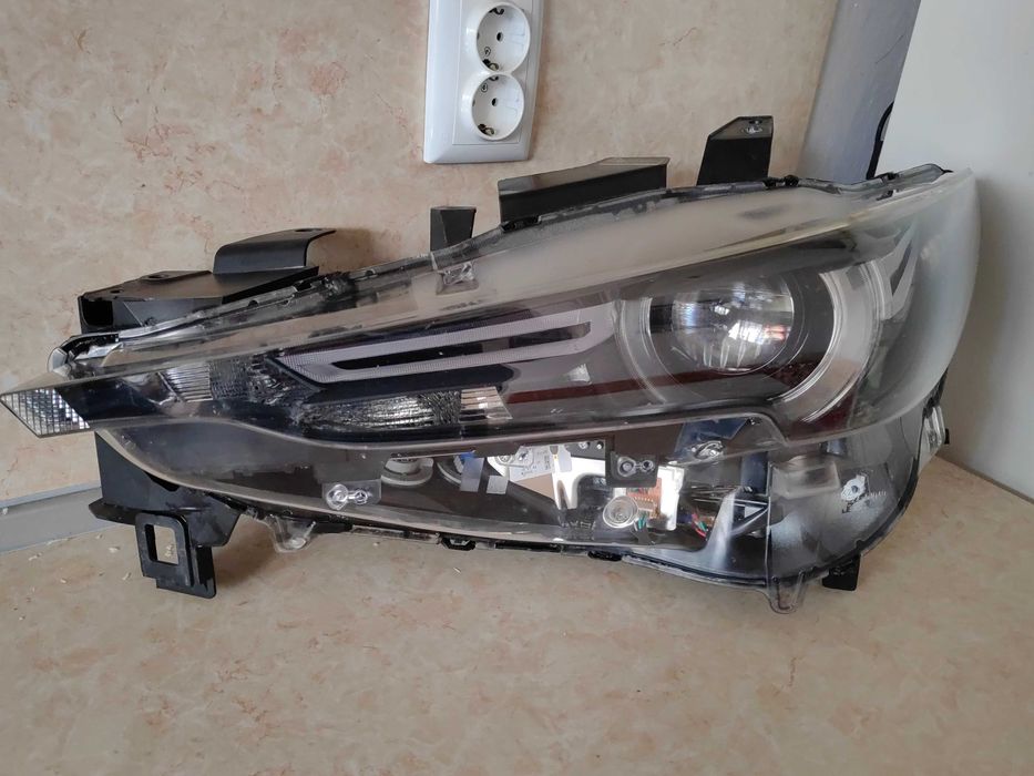 Фар Mazda CX5 FULL LED 17-22г. ляв / Фар Мазда ЦХ5 Оригинален
