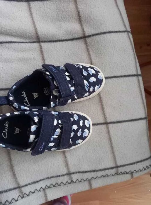 Clarks 25 номер,за крачета до 15 см, 20 лв