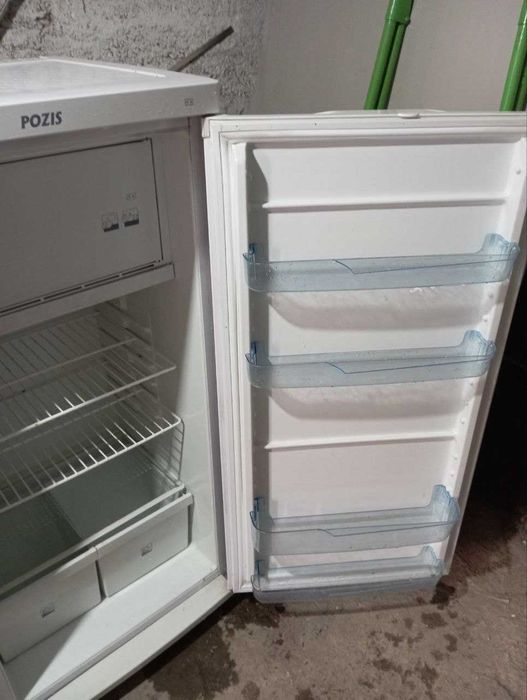 Холодильник ROZIS срочно
