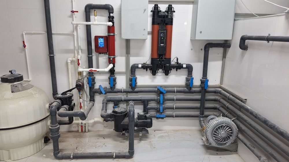 Бассейн сервис  ремонт насосов и шить управления