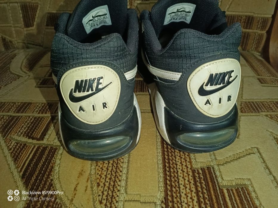 Adidasi Nike Air Max Ivo originali 44,5 in stare perfecta
