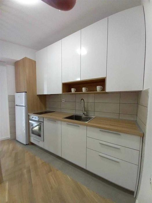 Дава се под наем Двустаен апартамент в Бургас, Лазур - 40 кв.м за 214.2 € - Снимка #2