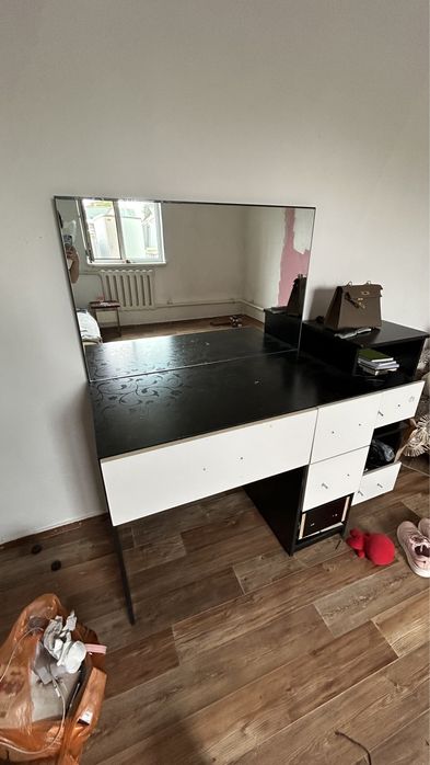 Комод с 2 тумбочками