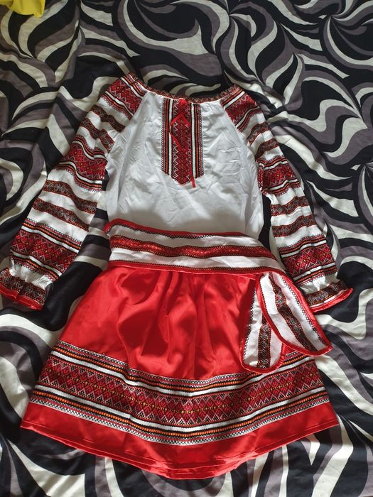 Costum popular 11-14ani nou