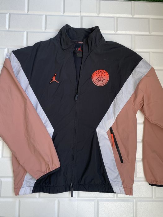 Яке Air Jordan x PSG