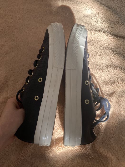 Продам кеды converse
